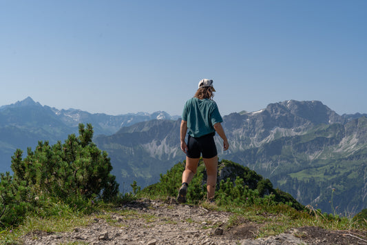 Vanlife & Photography: How to Take Stunning Self-Portraits on the Road
