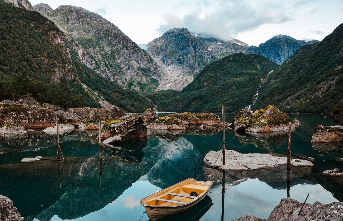 The Incredible Hike to Bondhusvatnet