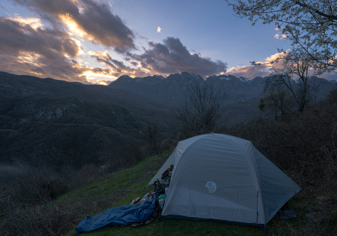 Camping for Beginners: What You Need to Know for Your First Camping Adventure