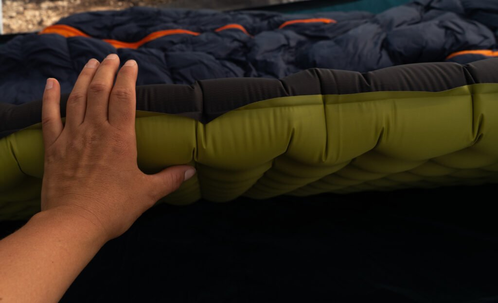 Camping-Isomatte für komfortablen Schlaf im Freien mit Pumpsack Nemo